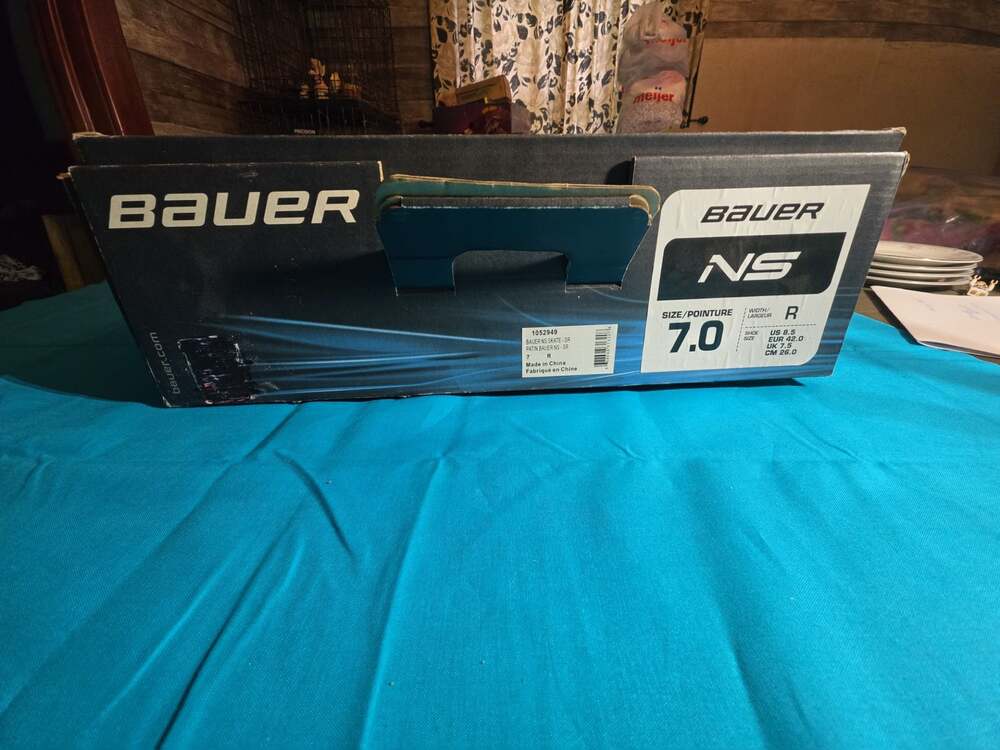 Bauer NS Senior Ice Hockey Skates Size 7.0 R